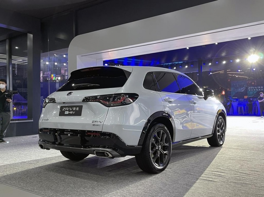 SUV cỡ B của Honda ra mắt với thiết kế như Maserati, dùng động cơ hybrid 181763
