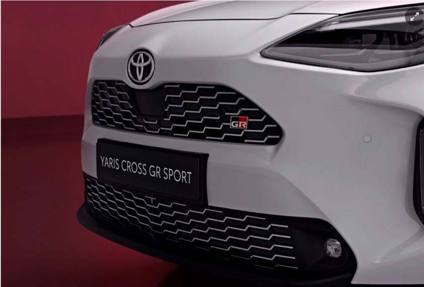 Toyota Yaris Cross GR Sport được phân phối chính thức, thiết kế cực ấn tượng 182451