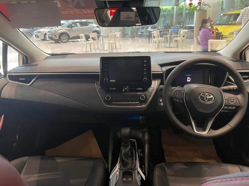 toyota-corolla-altis-gr-s-3