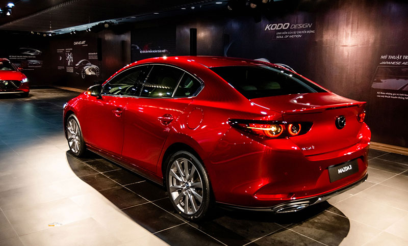 Giá xe Mazda 3 giảm “kịch sàn” trong tháng 10, rẻ ngang ngửa Toyota Vios 204578