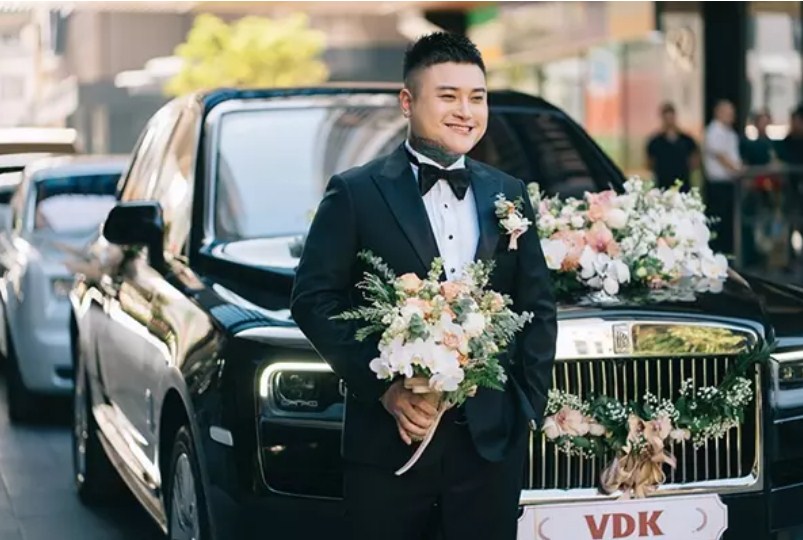 Khám phá dàn xe Rolls-Royce trăm tỷ trong đám cưới ca sĩ Vũ Duy Khánh 205819