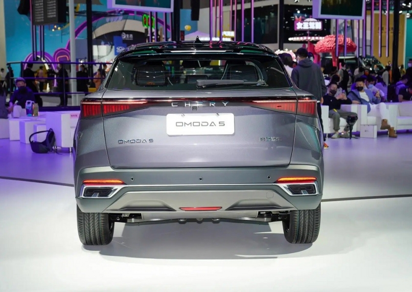 chery-omoda-5-3
