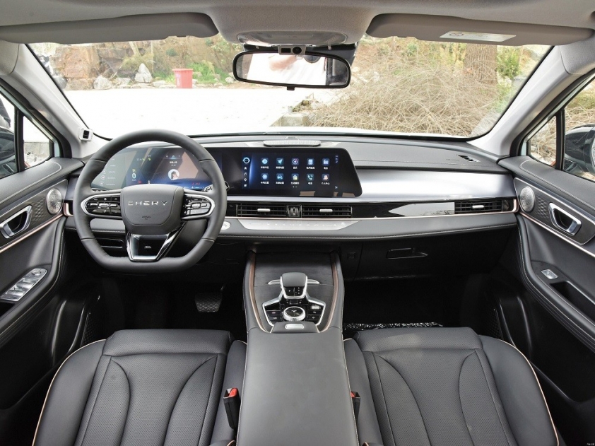 chery-omoda-5-5