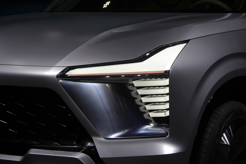 SUV cỡ B siêu độc lạ của Mitsubishi sắp ra mắt: đại lý đã nhận cọc, giá từ 700 triệu đồng 208130