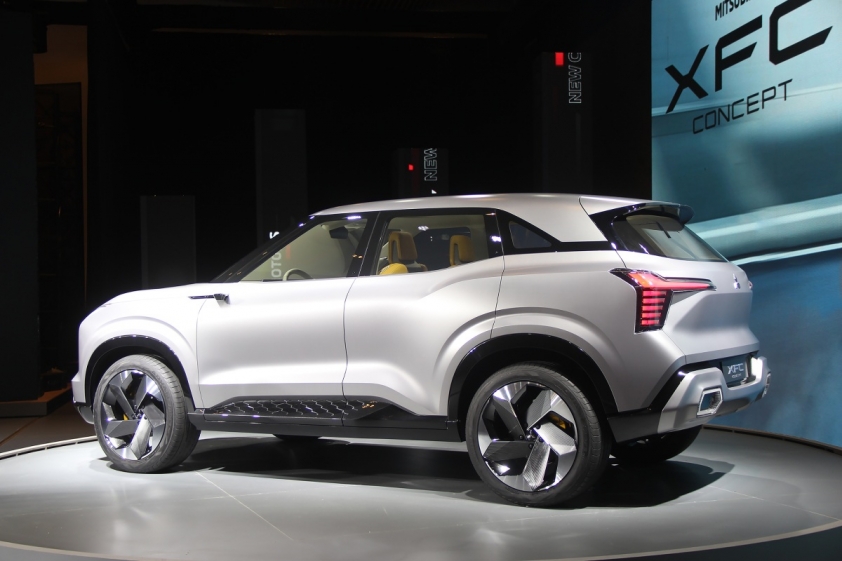 SUV cỡ B siêu độc lạ của Mitsubishi sắp ra mắt: đại lý đã nhận cọc, giá từ 700 triệu đồng 208131
