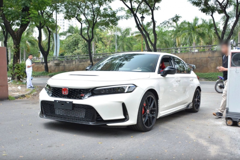 Tận mắt Honda Civic Type R 2023 vừa về Việt Nam khiến fan Elantra N-Line