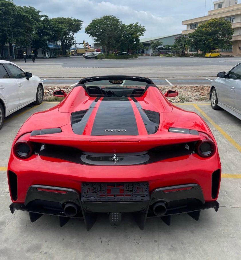 ferrari-488-pista-spider-2