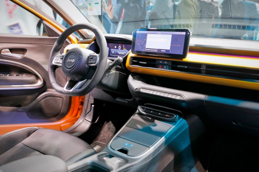 SUV cỡ B siêu hầm hố của hãng xe Mỹ sắp ra mắt, quyết đấu Seltos, Creta 211598
