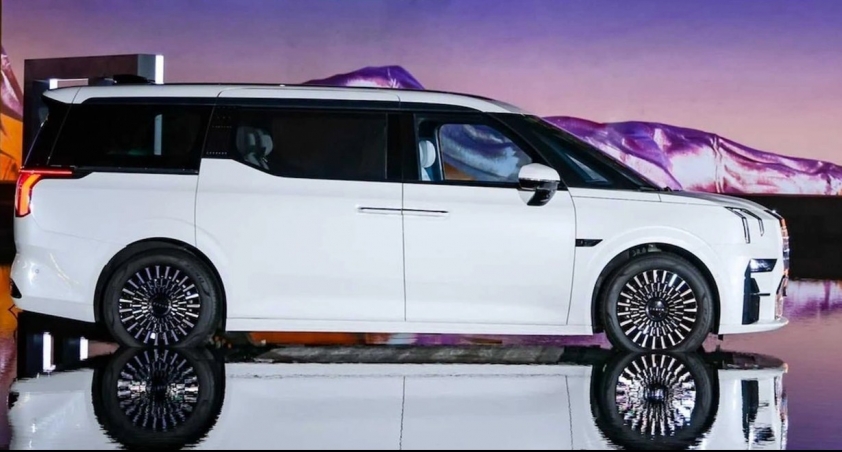 Cận cảnh mẫu MPV thuần điện vừa ra mắt khiến Kia Carnival dè chừng 213951