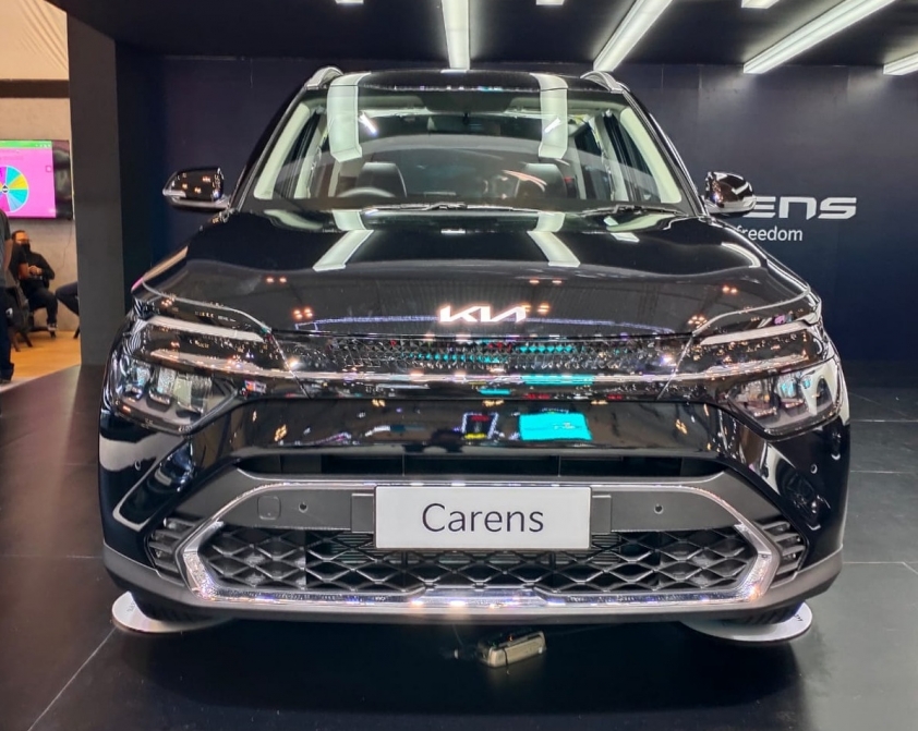 Hé lộ thời điểm ra mắt Kia Carens 2023 tại Việt Nam, đối trọng của Toyota Veloz 213910