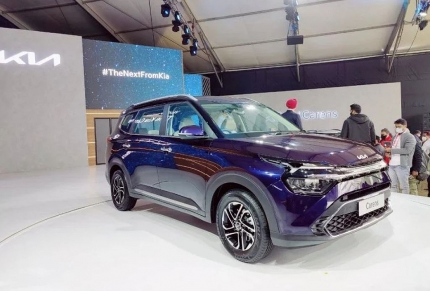 kia-carens-2022