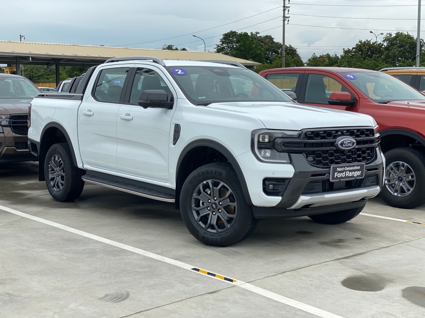 10 ô tô bán chạy nhất Việt Nam tháng 10/2022: Ford Ranger đắt khách hơn Vios 216694