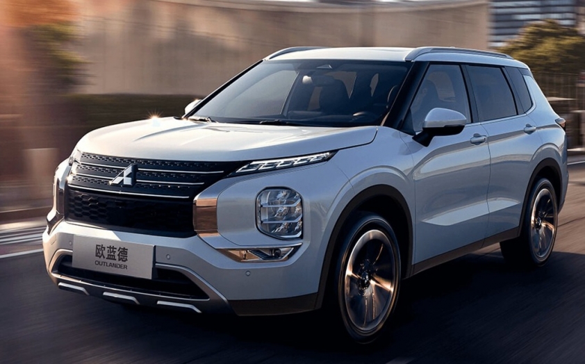 Mitsubishi Outlander 2023