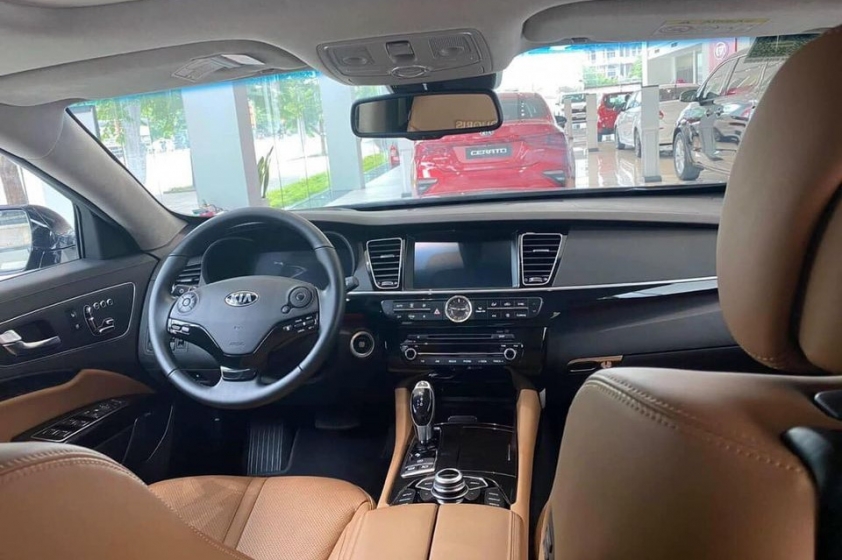 Kia Quoris