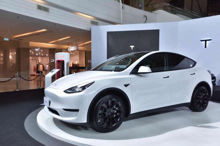 Tesla Model Y mở bán tại Thái Lan: giá hơn 1 tỷ đồng, xứng tầm đấu VF 8 229735
