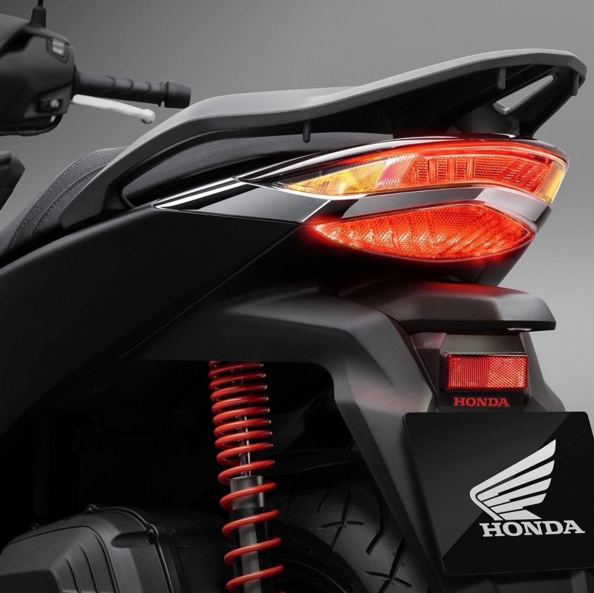 Giá cao nhất 101,5 triệu đồng, Honda SH 160i vừa ra mắt có nâng cấp gì đặc biệt? 232419