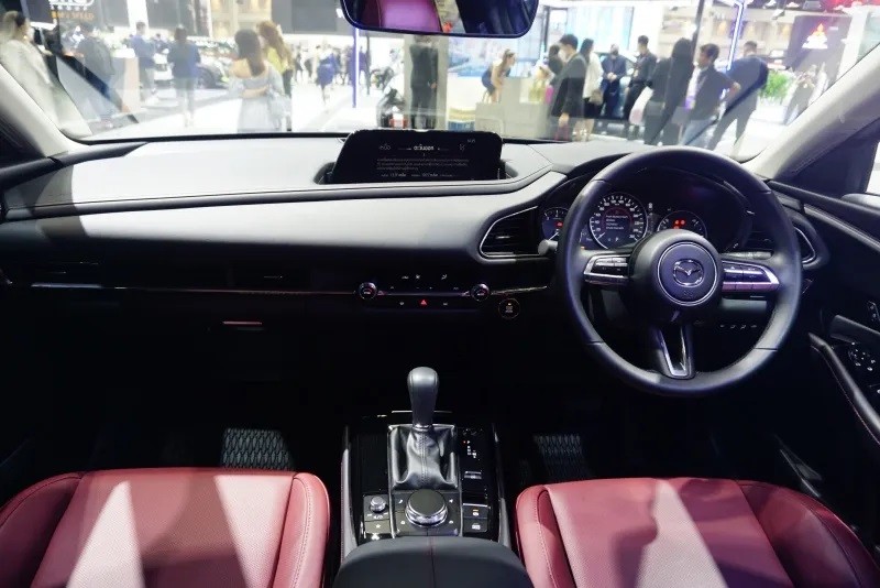 mazda-cx-30-carbon-edition-6
