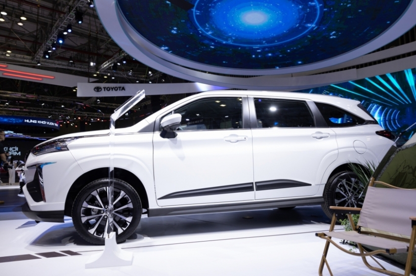 Toyota Veloz Cross
