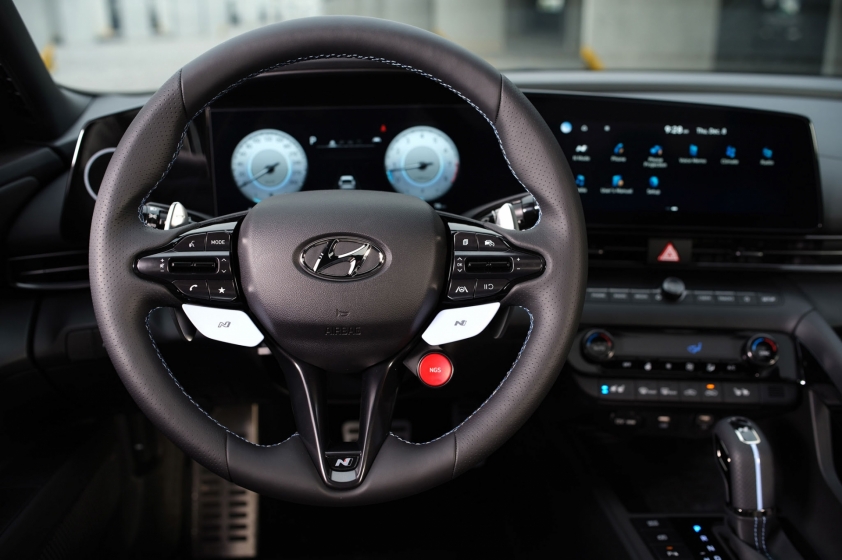 Hyundai Elantra N ra mắt tại Việt Nam – “xe đua đường phố” đấu Civic Type R 239501