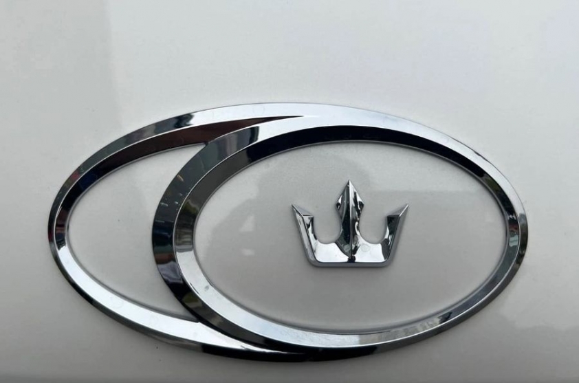 Kia-Carnival-Royal-2