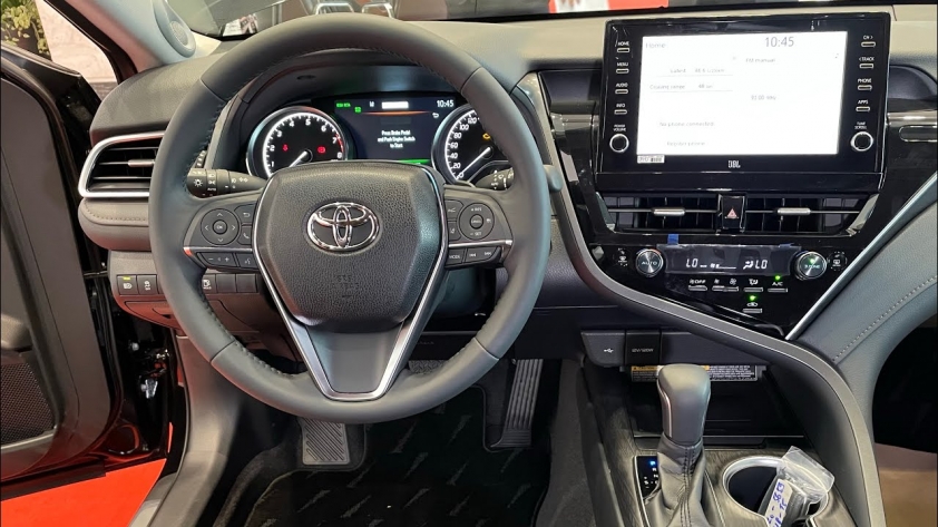 Toyota Camry “ngũ quý 8” tại Thanh Hóa