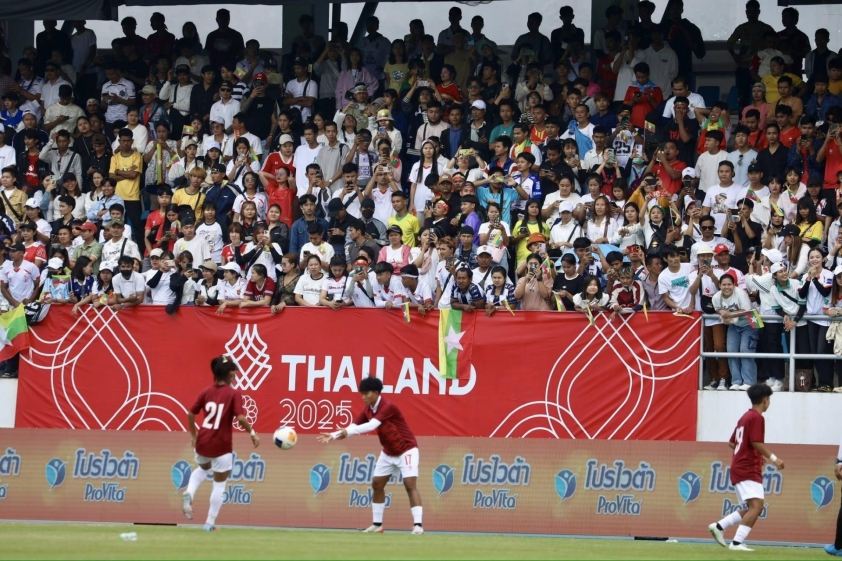 CĐV Myanmar đến sân rất đông, nhưng tuyển nữ Việt Nam không cho ăn mừng 758789