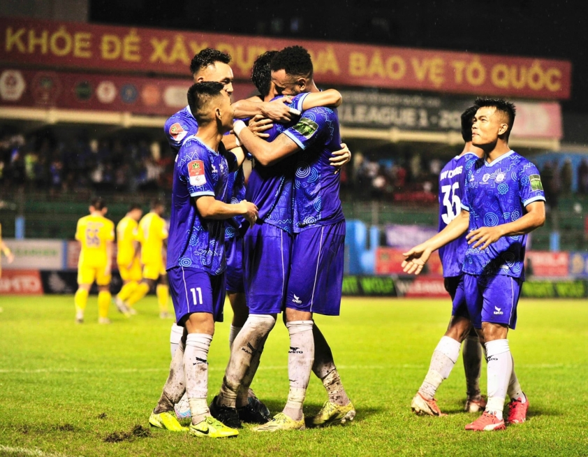 Đáng buồn một hội CĐV tại V-League phải giải thể 335150