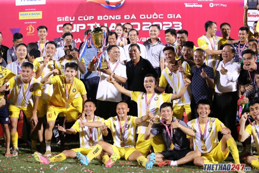 Thắng CAHN, HLV Thanh Hóa không 'thèm' nâng cúp vì lý do bất ngờ 337862