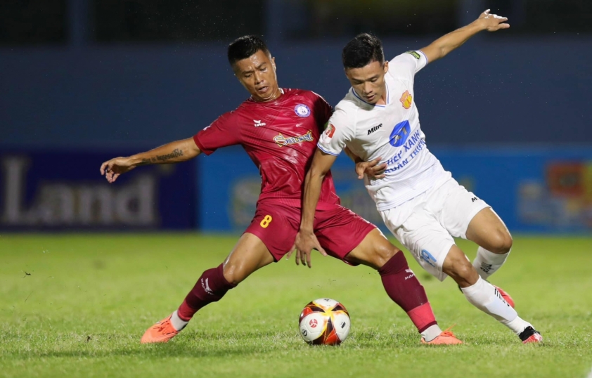 Điểm nhấn vòng 2 V-League 2023/2024: Tràn đầy sự hấp dẫn 349141