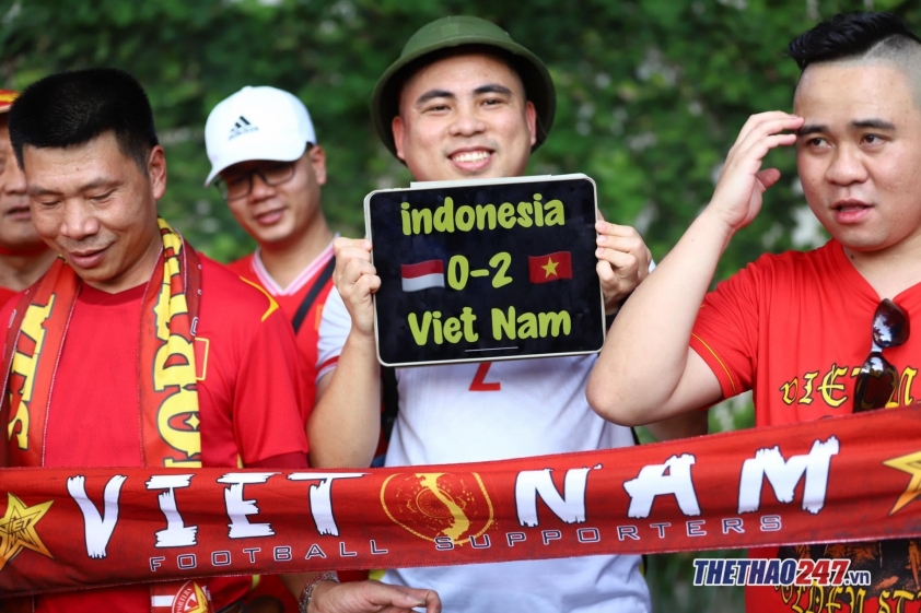 Trực tiếp Việt Nam vs Indonesia: Các CĐV Việt Nam rạng rỡ 426434