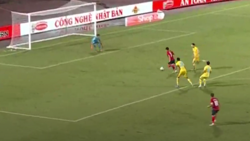 Trực tiếp CAHN 2-1 Buriram United: Alan ghi bàn!!! 517117