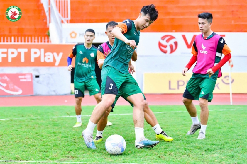 VPF 'cấp phép' cho SVĐ Quy Nhơn nhưng ra yêu cầu nghiêm với CLB Bình Định 597627