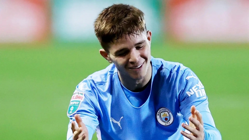 Bị Pep Guardiola ngó lơ, MU quyết mua sao trẻ hay nhất Man City 625632