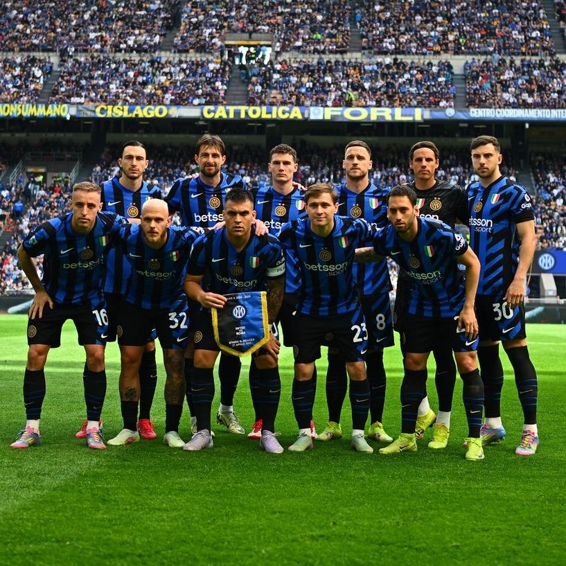 HLV Inter: 'Barca có lẽ mạnh nhất thế giới nhưng chúng tôi không sợ' 627964