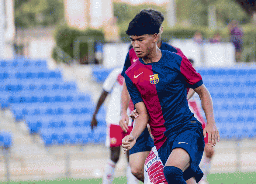 Trực tiếp Vissel Kobe 1-3 Barcelona: Tấn công dồn dập-673107