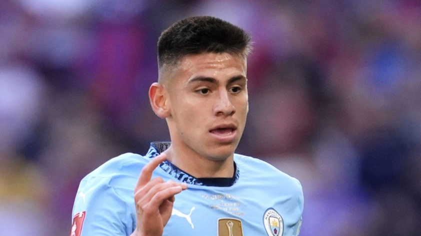 Man City tính đường chia tay 'tiểu Messi' 680615
