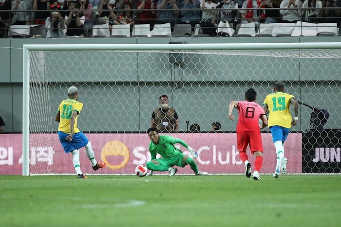 Son Heung-min bất lực, Hàn Quốc 'thua thảm' trước Brazil 144013