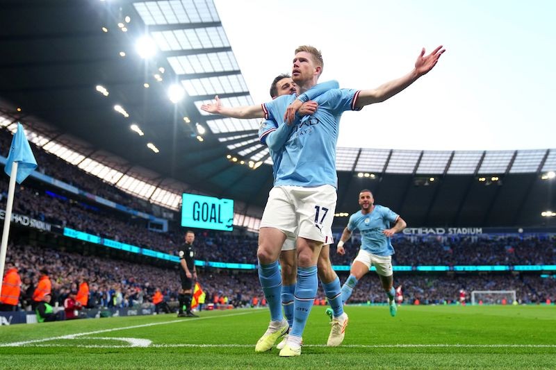230426153217-01-manchester-city-arsenal-042623-1682762612.jpeg