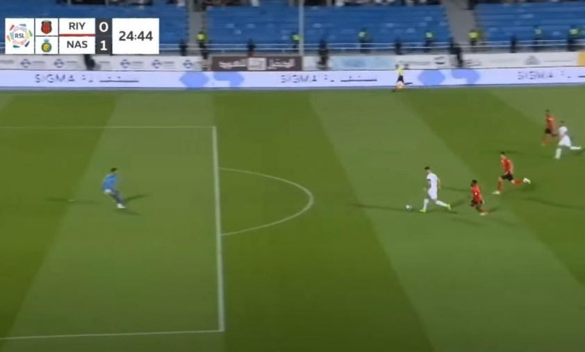 Ronaldo mờ nhạt, Al Nassr thoát thua nhờ bàn thắng phút bù giờ 468286