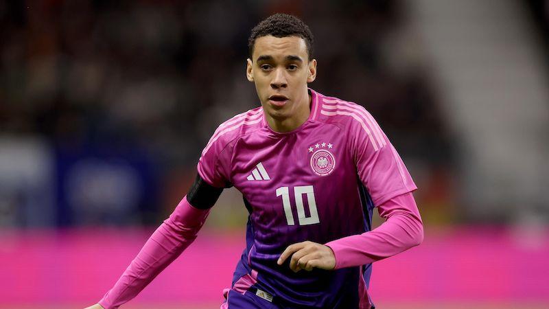 Jamal Musiala khiến Man City và Arsenal 'báo động đỏ' 571280