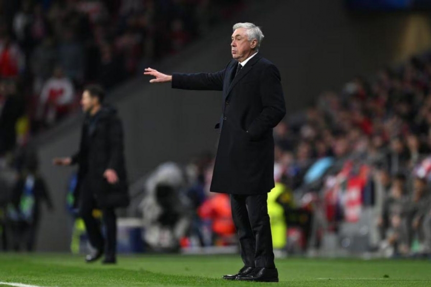 Ancelotti buộc phải sử dụng nhân sự bất hợp lý 605480