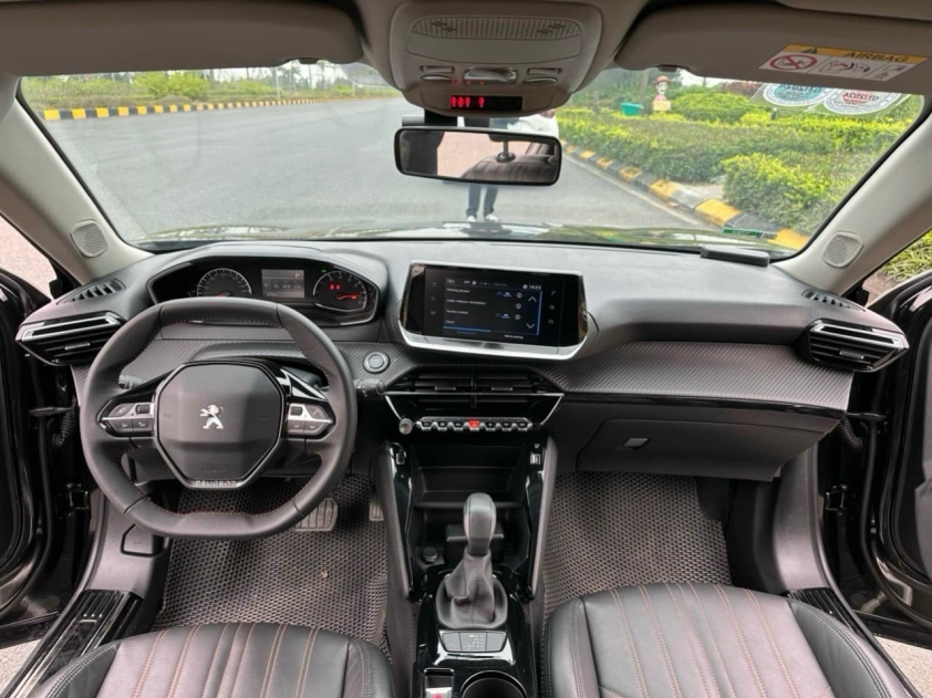 Peugeot 2008 2022 chạy lướt rao bán với mức giá đầy ngỡ ngàng 405558