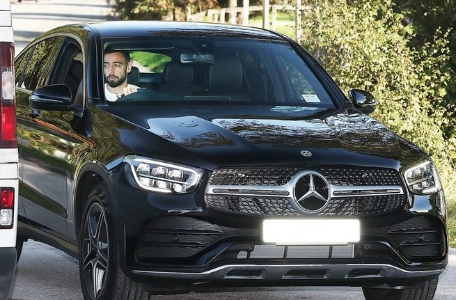 Bộ sưu tập ô tô hạng sang của tiền vệ Bruno Fernandes 469551