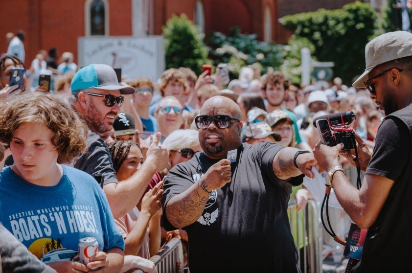 Tất tần tật về Gumball 3000: Lịch trình kéo dài 6 ngày, phượt 3.000 km, hội tụ loạt siêu phẩm Porsche cổ điển, Bugatti và Koenigsegg 520866Tất tần tật về Gumball 3000: Lịch trình kéo dài 6 ngày, phượt 3.000 km, hội tụ loạt siêu phẩm Porsche cổ điển, Bugatti và Koenigsegg 520866