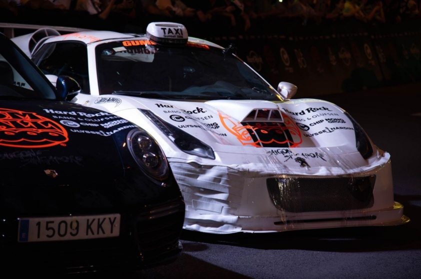 Chiêm ngưỡng 4 siêu xe với kiểu dáng độc lạ hội tụ tại Gumball 3000 528341