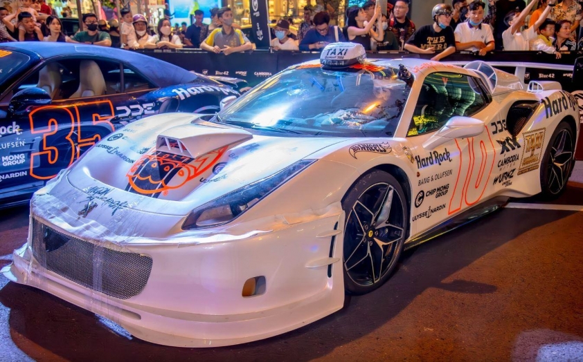 Chiêm ngưỡng 4 siêu xe với kiểu dáng độc lạ hội tụ tại Gumball 3000 528342