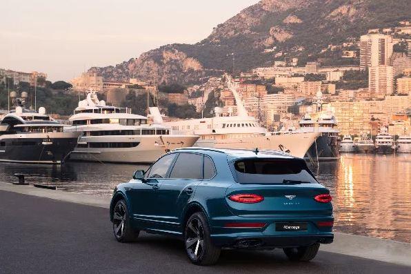 Bentley Bentayga EWB Azure Riviera Collection - SUV hạng sang mang đẳng cấp châu Âu 533699