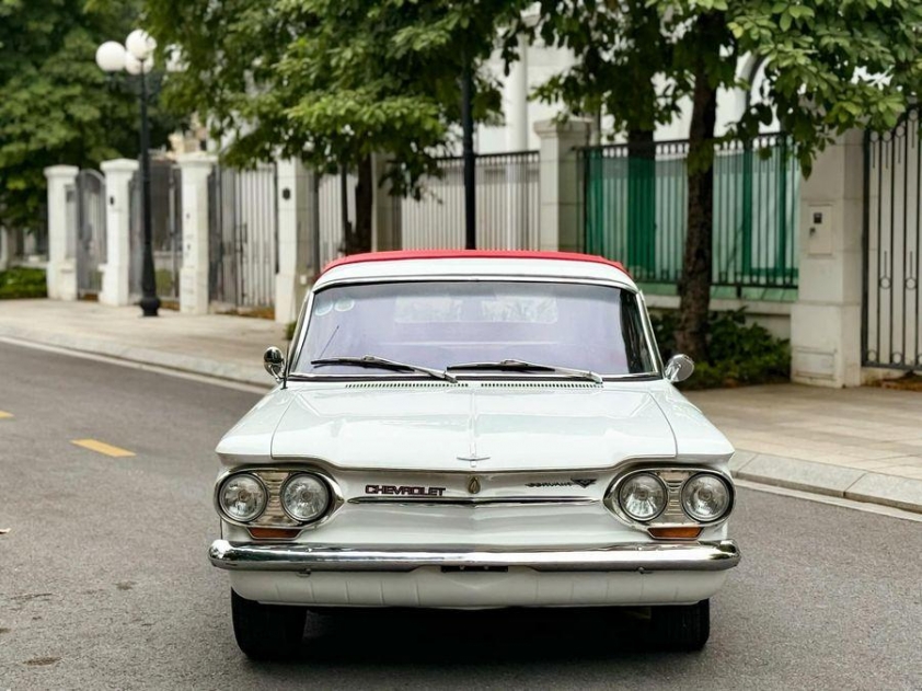 Huyền thoại của thập niên 60 Chevrolet Corvair Convertible 1962 rao bán với mức giá đáng chú ý 564630