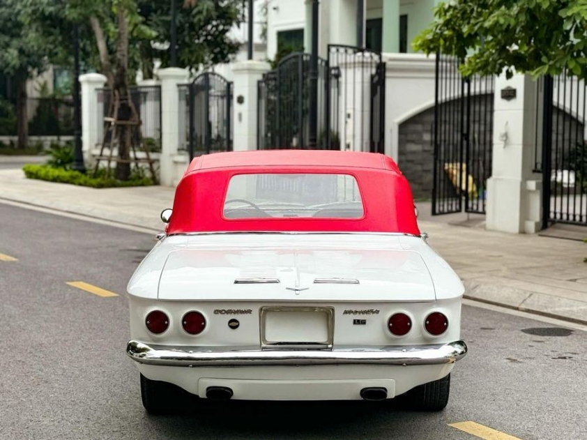 Huyền thoại của thập niên 60 Chevrolet Corvair Convertible 1962 rao bán với mức giá đáng chú ý 564631