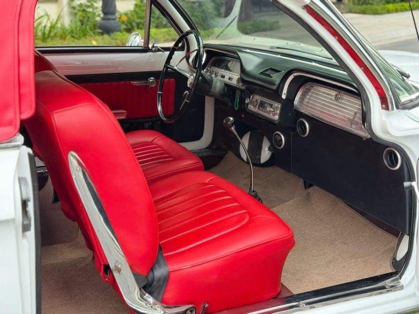 Huyền thoại của thập niên 60 Chevrolet Corvair Convertible 1962 rao bán với mức giá đáng chú ý 564635Huyền thoại của thập niên 60 Chevrolet Corvair Convertible 1962 rao bán với mức giá đáng chú ý 564635